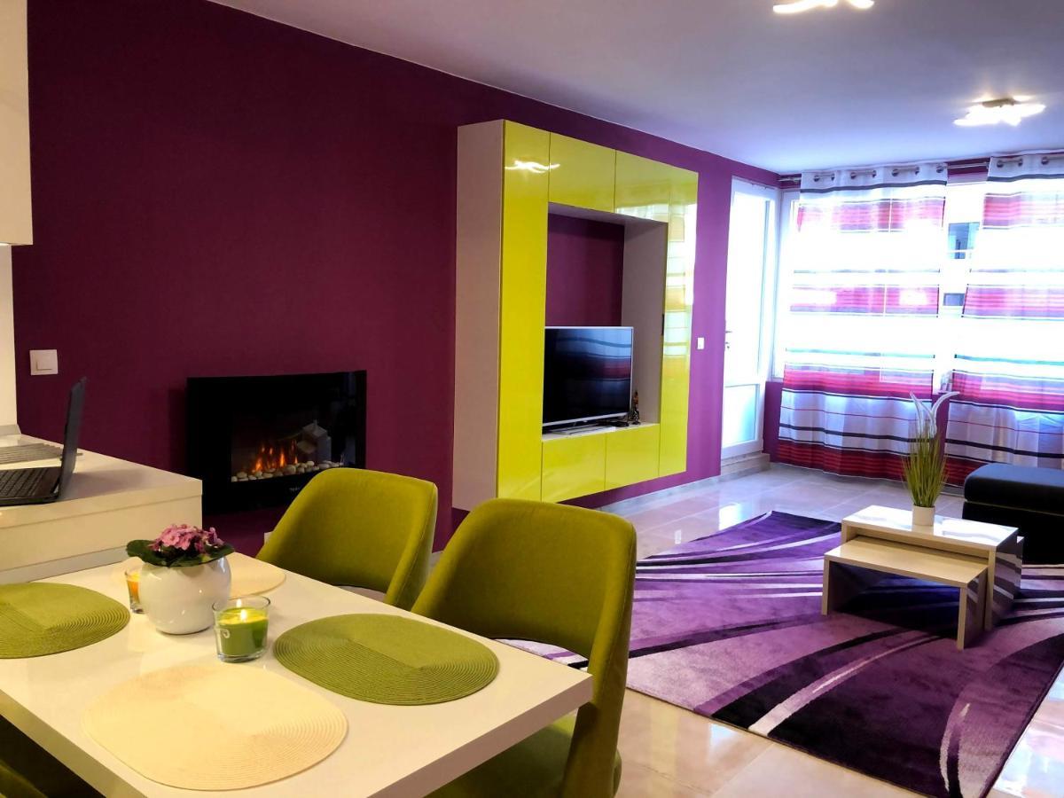 Ultraviolet relax apart Sofia Extérieur photo