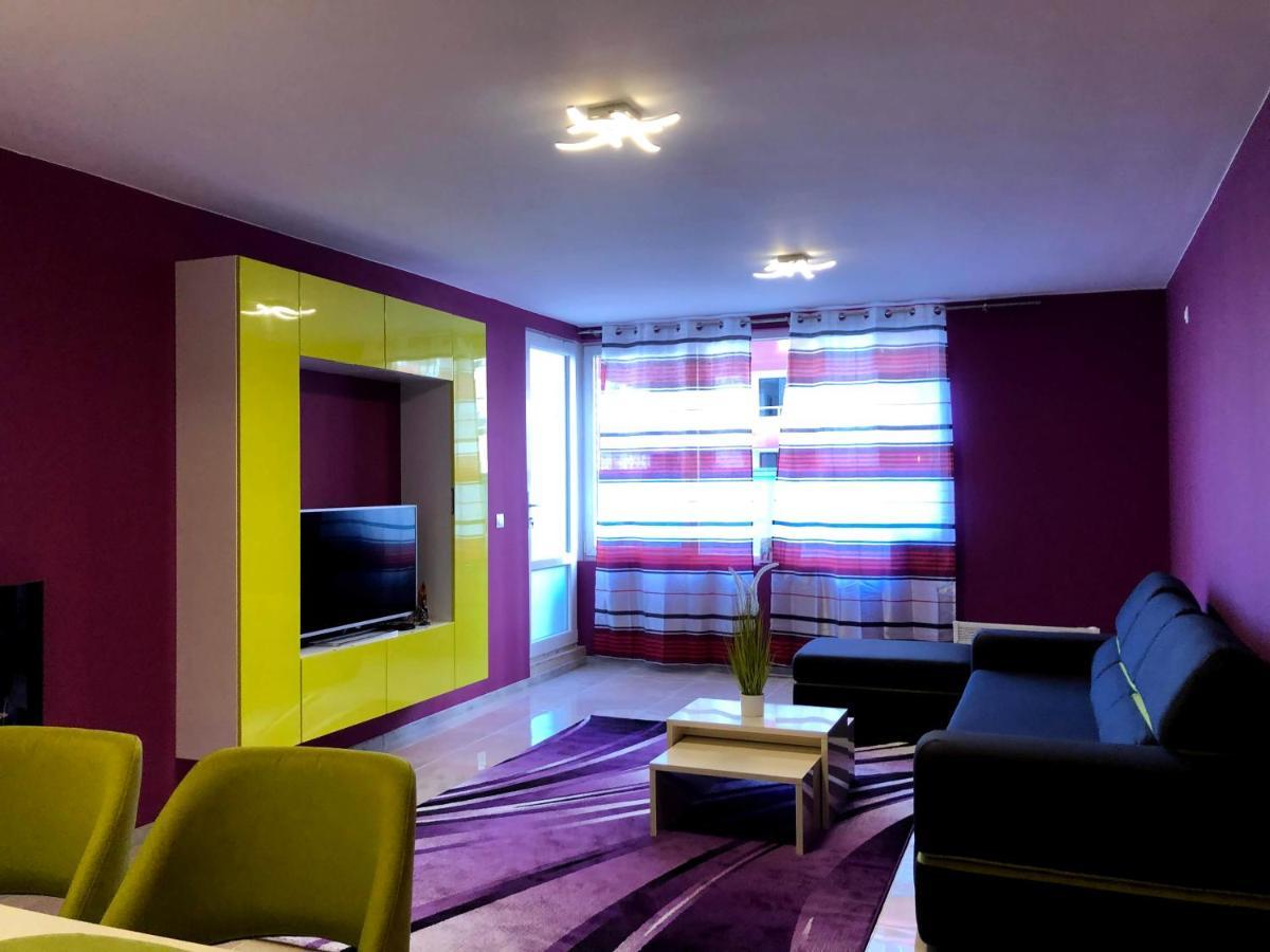 Ultraviolet relax apart Sofia Extérieur photo