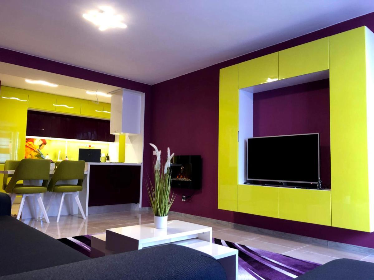 Ultraviolet relax apart Sofia Extérieur photo
