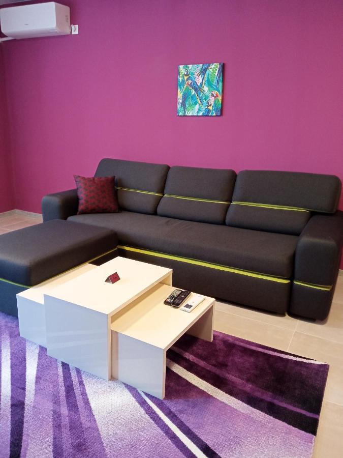 Ultraviolet relax apart Sofia Extérieur photo